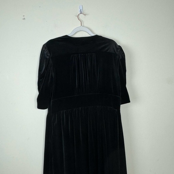 Lauren Ralph Lauren Black Velvet Puff-Sleeve Dress NWT Size 1X - Picture 5 of 7